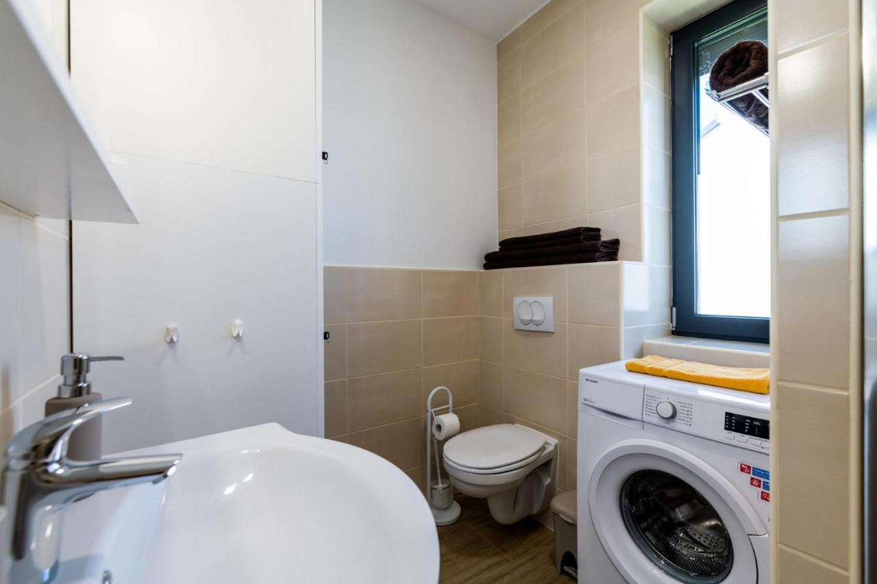 Apartmaji Banonia Verzej Exterior photo